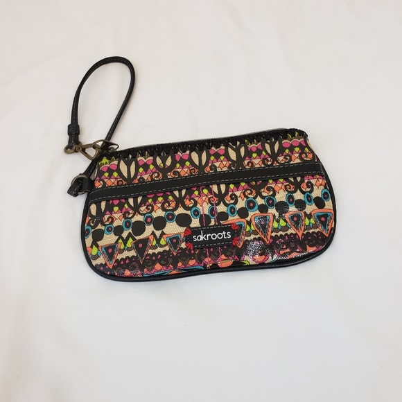 Sakroots Handbags - Sakroots Zip Up Clutch Brown Printed Pattern